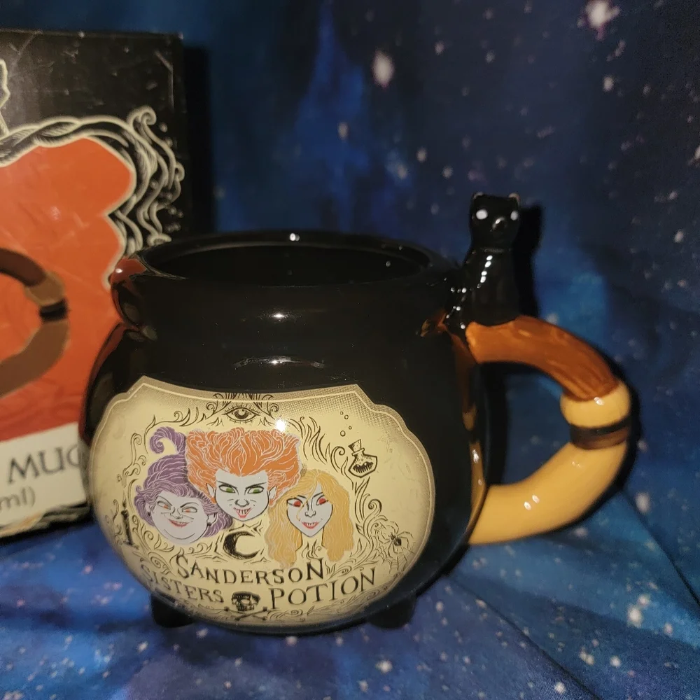 NEW Boxed Hocus Pocus Sculpted Cauldron MUG - Picture 6 of 12